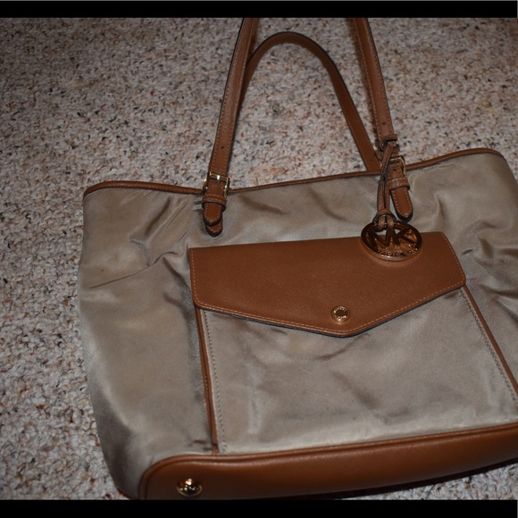 Michael Kors Tote - Picture 1 of 8